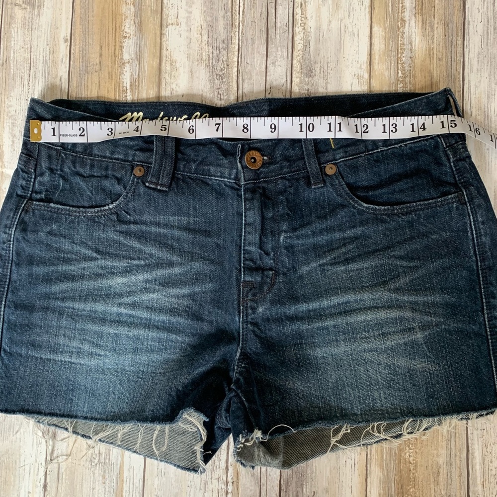 Women’s Shorts Denim Shorts Madewell Denim Jean Shorts Cutoff Fringe s… - Picture 4 of 8